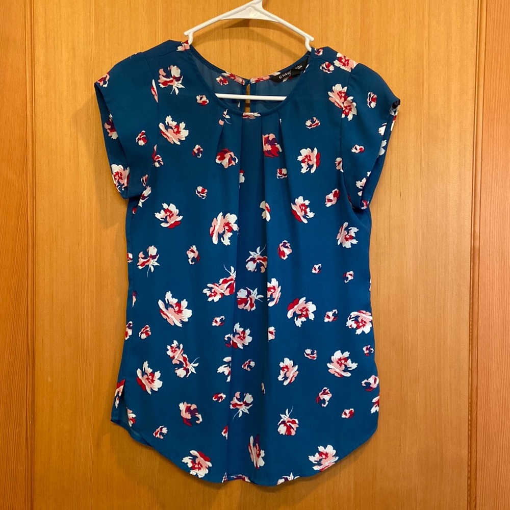 41 Hawthorn Floral blouse